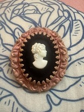 Antique victorian cameo