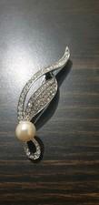 Silver Tone With White Rhinestone  Snowdrop Faux Pearl Shaped Brooch