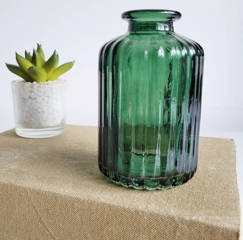 Green ribbed decorative bottle - green,