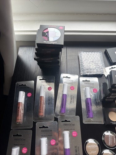 Absolute job lot makeup - absolute,