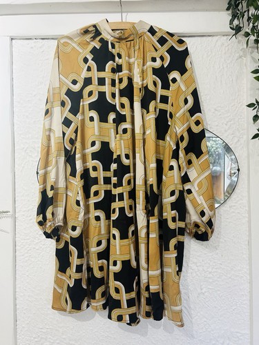 Richard allen chain - h&m,