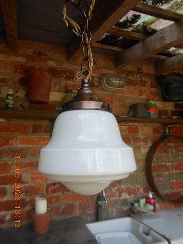 Vintage art deco - opaline, milk