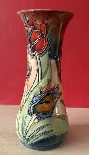 Moorcroft red tulip pattern - moorcroft,