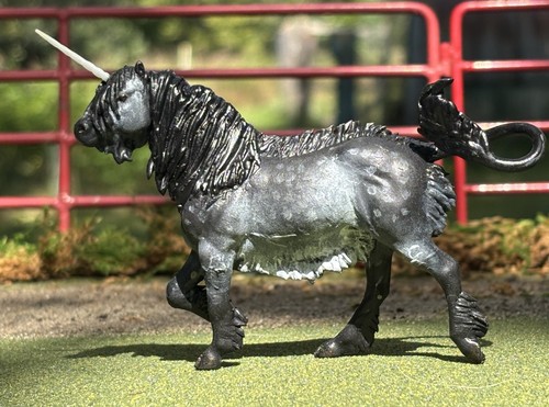 Customized breyer stablemate - breyer,