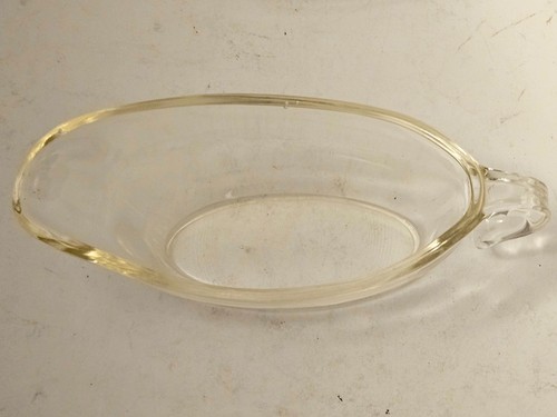 Pyrex phoenix gravy boat - pyrex,