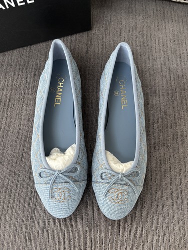 Chanel 26b light blue denim - light,