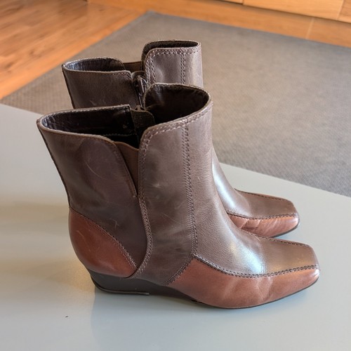 Clarks brown leather - k,