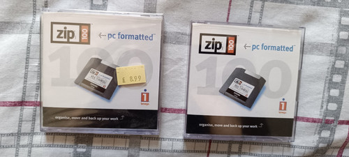 Retro iomega zip - x2,