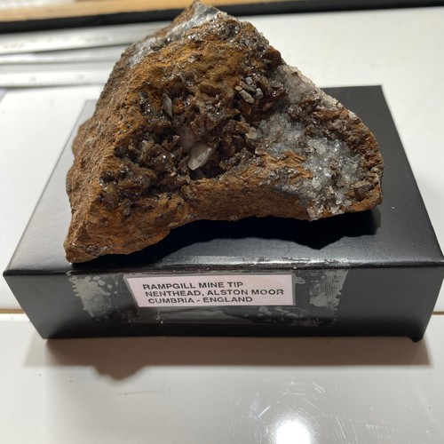Calcite smithsonite etc - calcite/smithsonite,