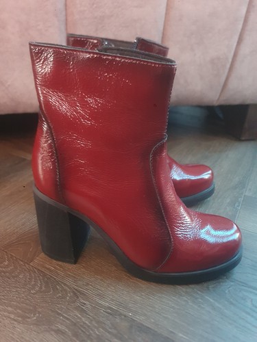 Burgundy patent leather block - burgundy,
