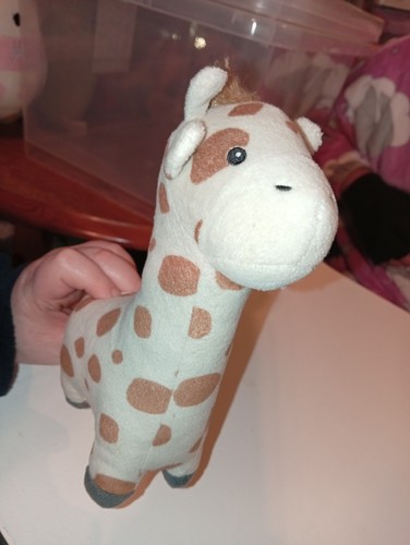Home little giraffe - little,