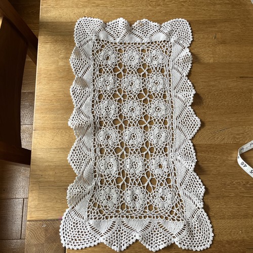 Vintage white crochet runner - white,