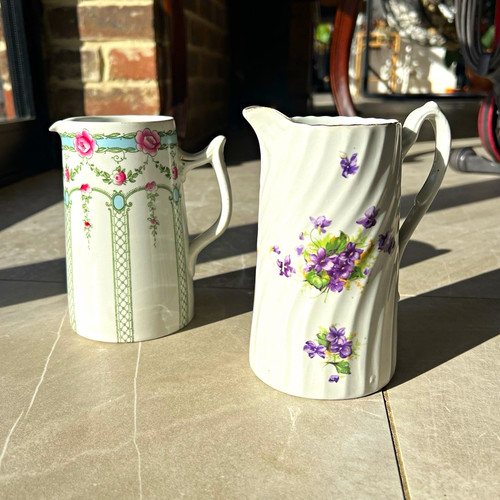 Wedgwood set ceramic jugs - of, 2