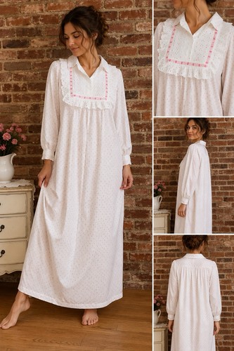 Vintage eyelet bib rosebud - vintage,