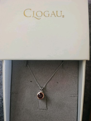 Bnwt clogau gold january - gold,
