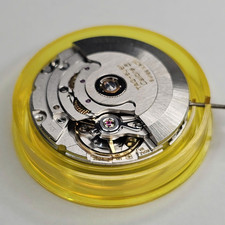 ETA 2824 -2 Automatic Swiss Movement TAG Heuer Calibre 5 , Sellita SW200 -1 Comp