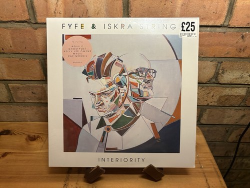 Fyfe iskra strings - strings, –
