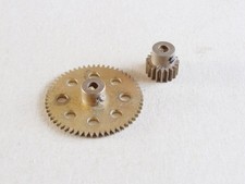 Meccano 19 Tooth Pinion And 57