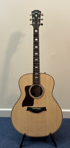 Taylor 818e left-handed