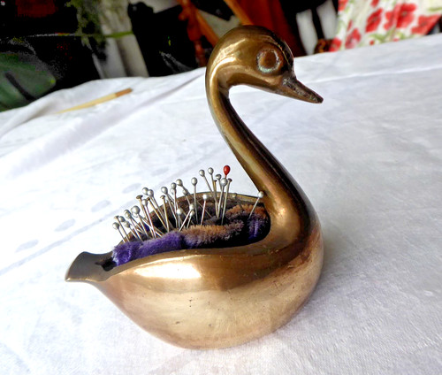 Vintage brass swan - brass, cushion