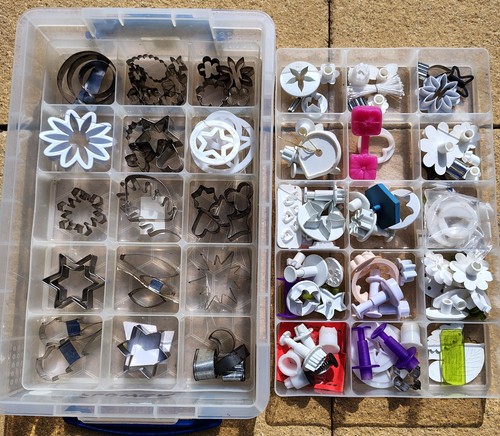 Box metal and plastic - metal,