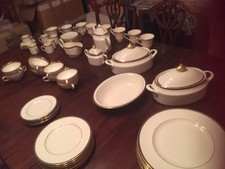 MINTON "ST JAMES" PATTERN