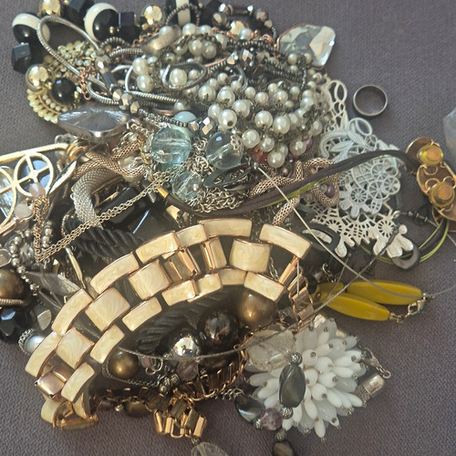 Costume jewellery mixed lot - costume,