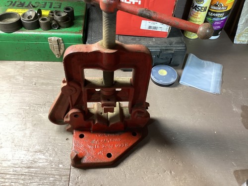 Reed pipe vice - reed, 2