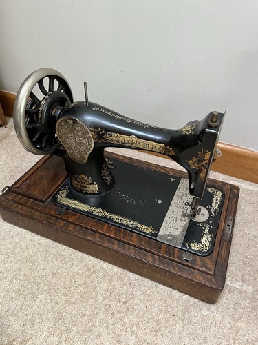 Antique singer sewing - singer,