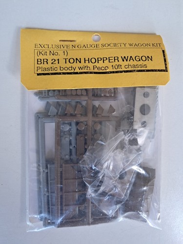 Gauge wagon kits - unmade, most