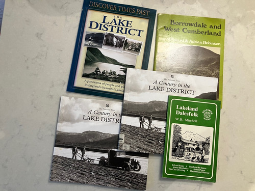 Job lot pictorial histories - lot,