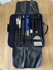 BBQ TOOL SET WITH ITS OWN BAG, WITH OWN GAS  IGNITOR.