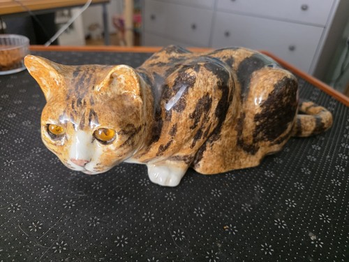 Winstanley cat size - winstanley,