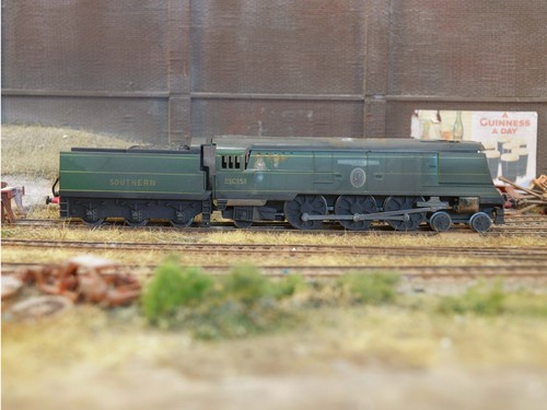 Weathered locomotive oo - -,