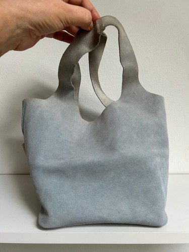 Per una pale powder blue - una,