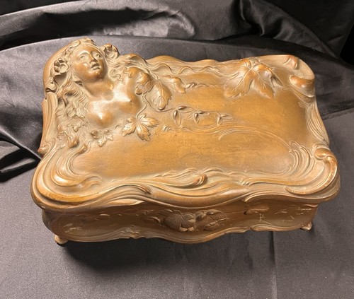 Large art nouveau dresser box - large,