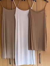 Ex-Famous Store Lace Trim Full