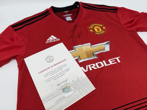 Diogo dalot signed manchester - diogo,