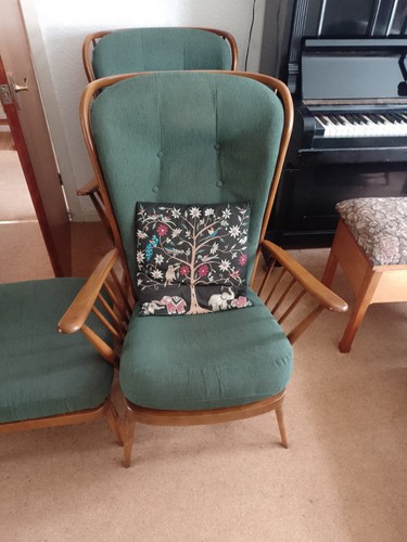 Ercol settee sofa - ercol,