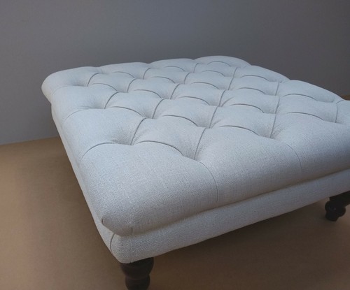 Square chesterfield buttoned - square,