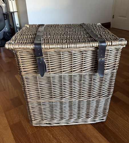 Large wicker picnic basket - large,