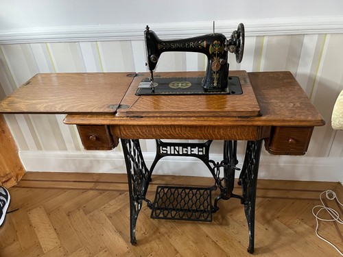 Antique vintage singer - antique/vintage,