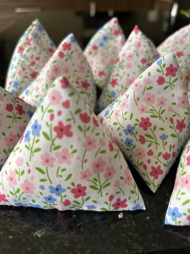 Set handmade pyramid - of,