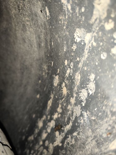 Right front wheel arch - right,