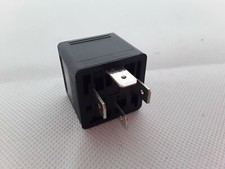 BMW e12 working current relay