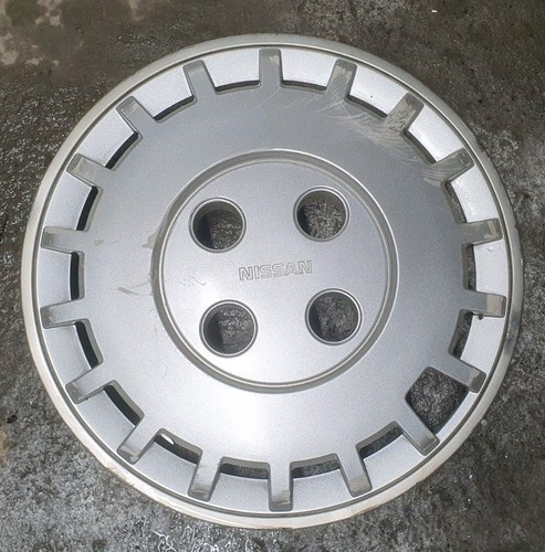 Nissan bluebird wheel trim - nissan,