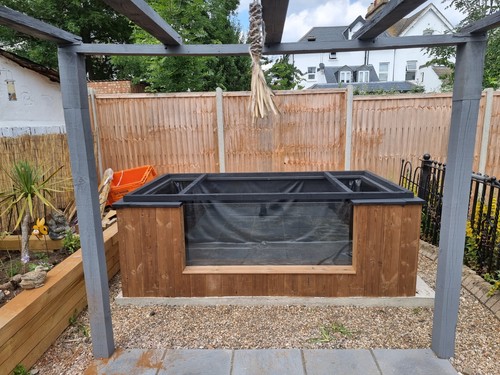 Pond with viewing window 8ft - viewing,