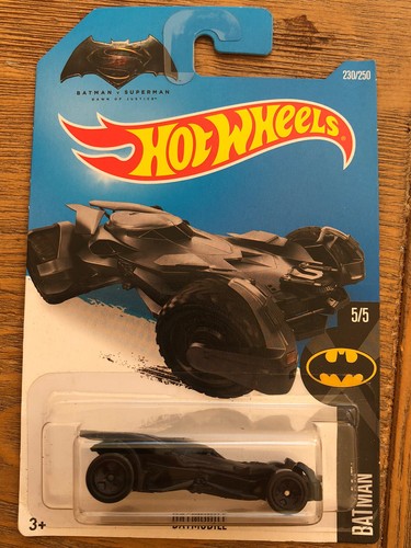 Hot wheels batmobile dawn - batmobile,