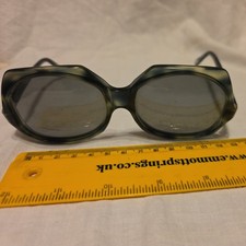Vintage 1970's Polaroid  Sunglasses Green faux tortoiseshell Frames Model 7401 