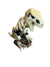 LEGO Jurassic World Camp Cretaceous T. Rex Fossil Exhibit- Set 76940